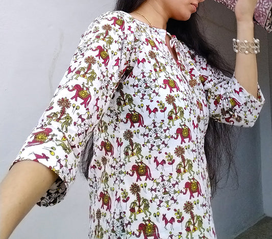 Vaanya – Warli Print Short Kurti